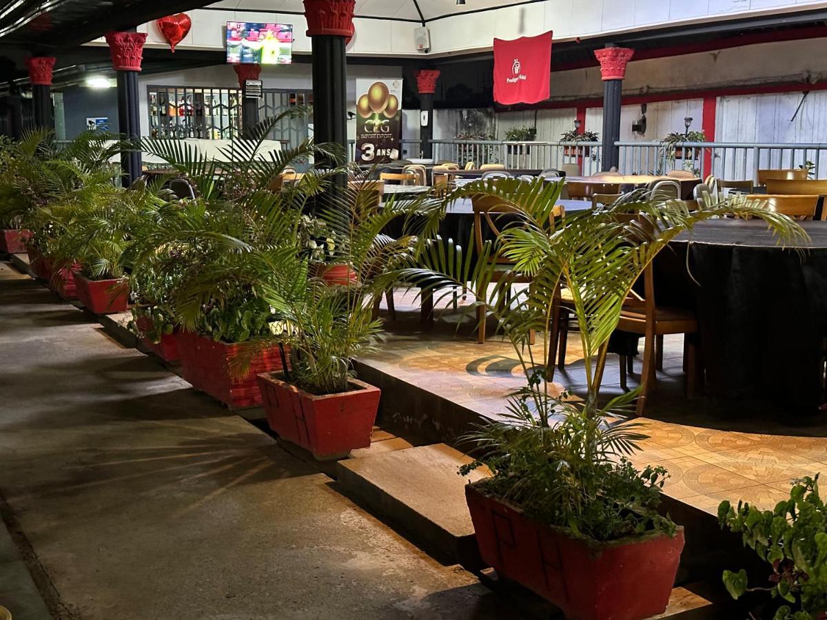 Yaoundé Prodiges Hotel מראה חיצוני תמונה