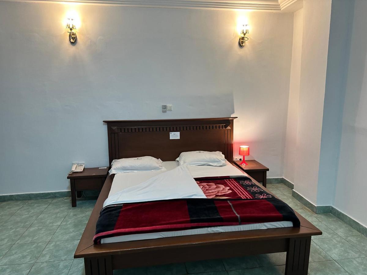 Yaoundé Prodiges Hotel מראה חיצוני תמונה